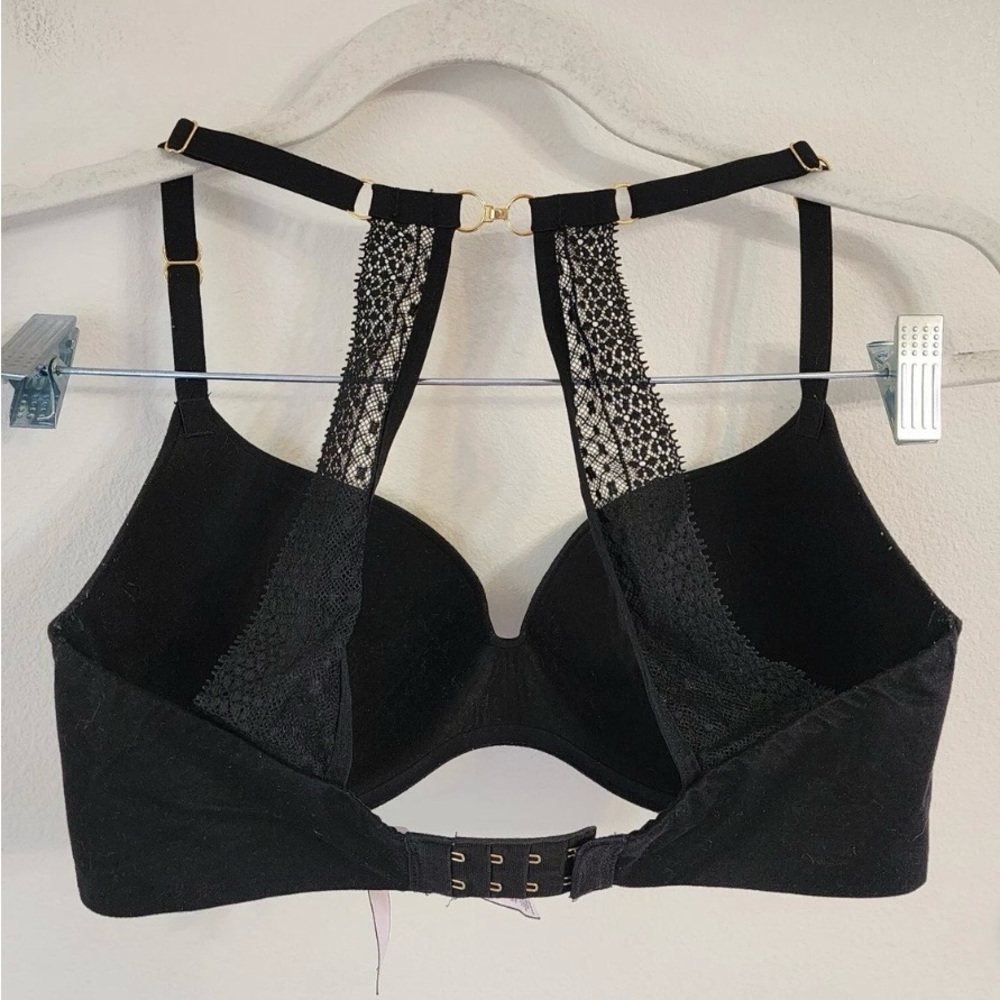Victoria's Secret Elegant Black Bra with Lace - 32C